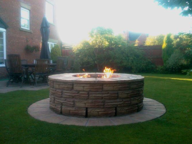 Outdoor Gas Firepit